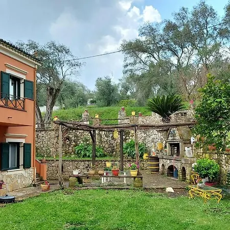 Nature Retreat Apartment Kalafationes Exterior photo